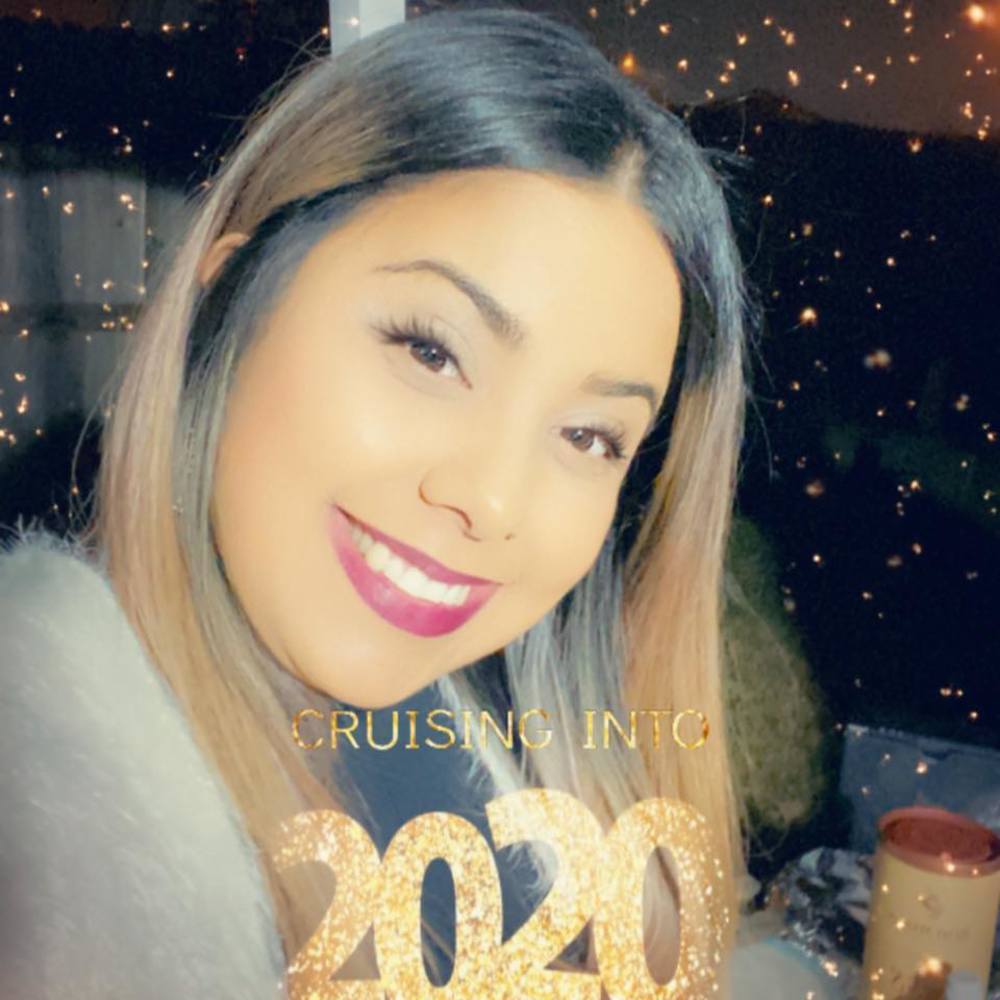 Meet your Posher, Yesi